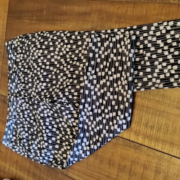 𝅺WORTHINGTON Slim Fit Black & White Pencil Pants, Size 8P, Like New & Perfect - Picture 1 of 11